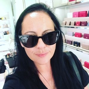 Meet your Posher, Posh